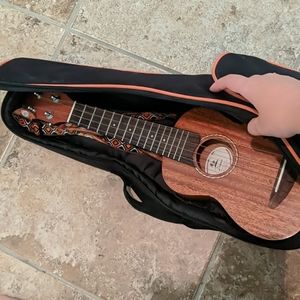 Uke by Donner